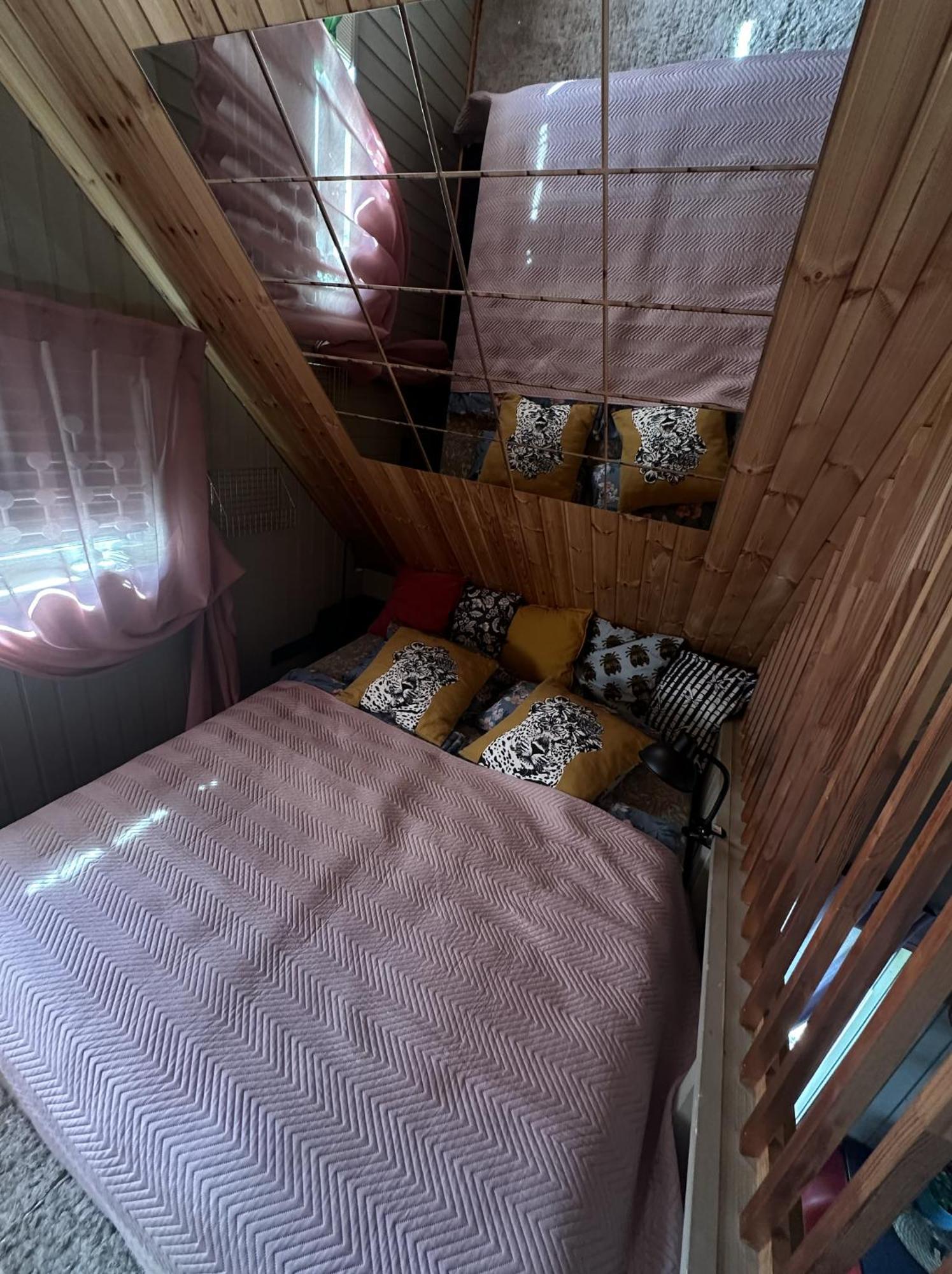 Вілла Amazing Little House On An Island With Garden Рига Екстер'єр фото